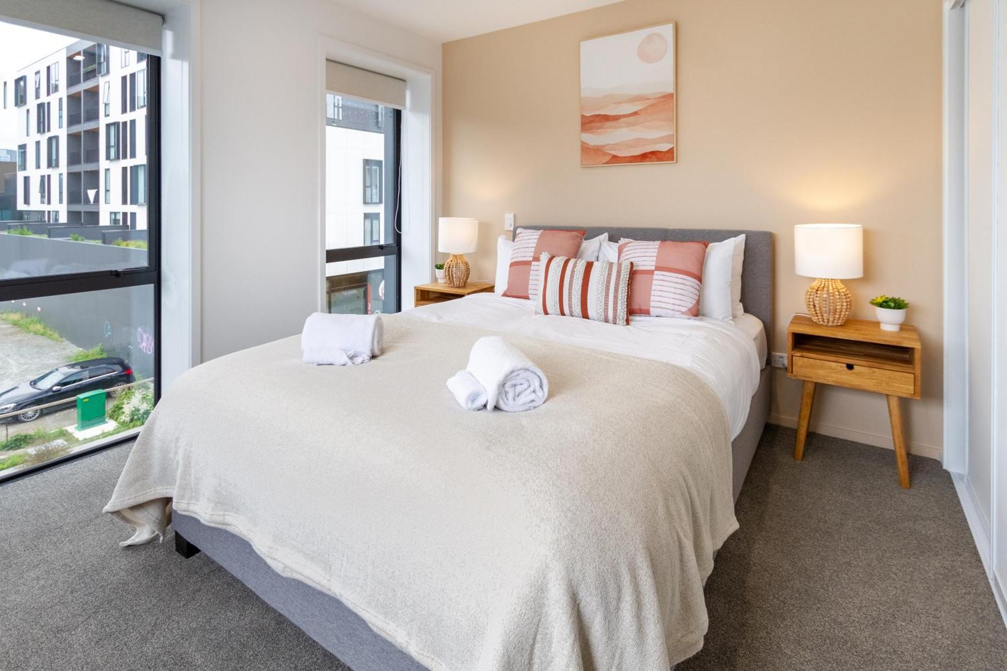 Modern City Lifestyle: 2 Bedroom 1 Bath Κράισττσερτς Εξωτερικό φωτογραφία